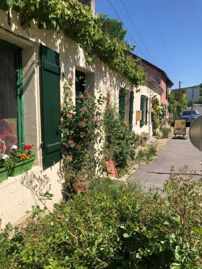 Le Surmelin Bed & Breakfast 'Ombres' Baulne-en-Brie Exterior foto